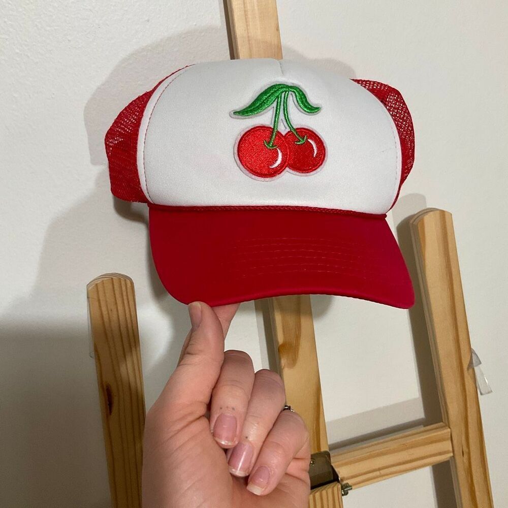 Dalix Trucker Cherry hat red and white one size